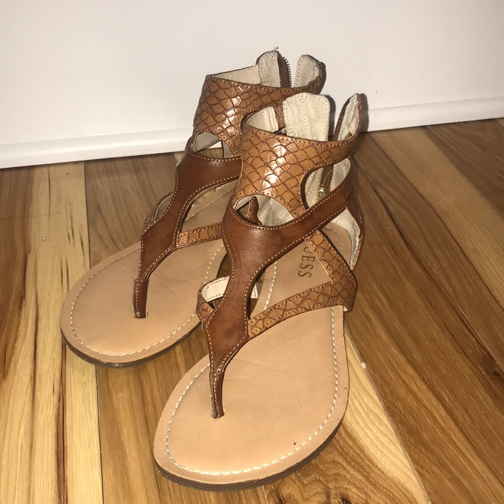 Guess sandals size 6